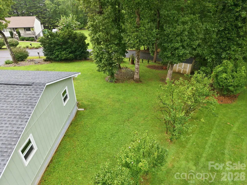62 Hunters Field Lane Mills River, NC 28759