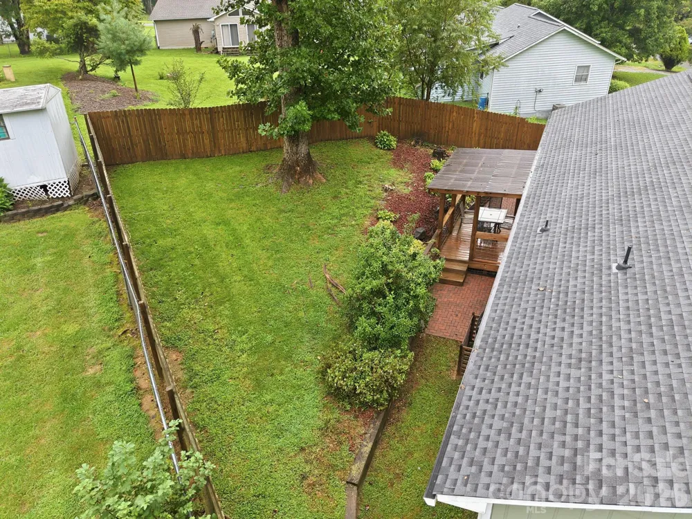 62 Hunters Field Lane Mills River, NC 28759