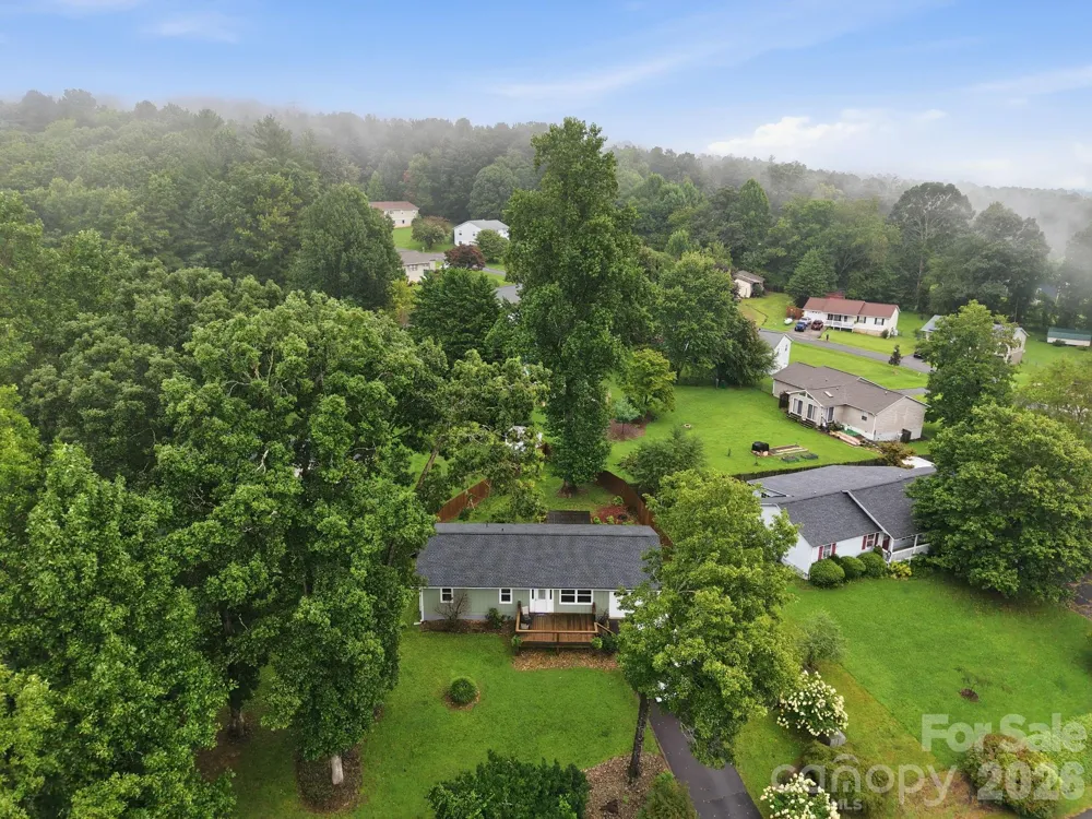 62 Hunters Field Lane Mills River, NC 28759