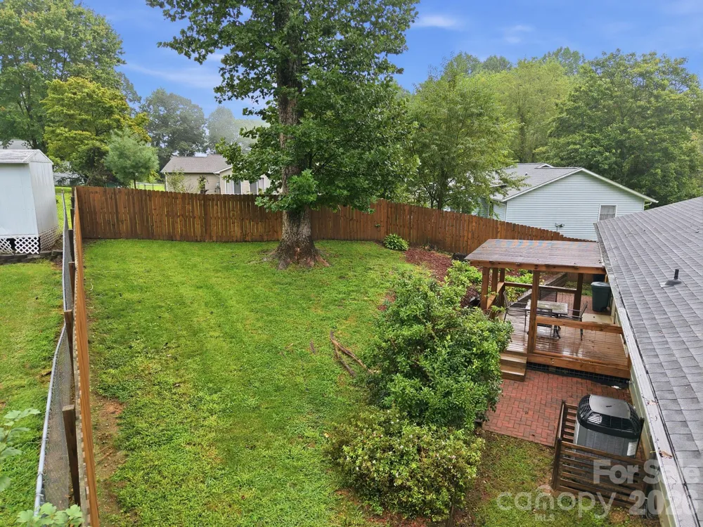 62 Hunters Field Lane Mills River, NC 28759