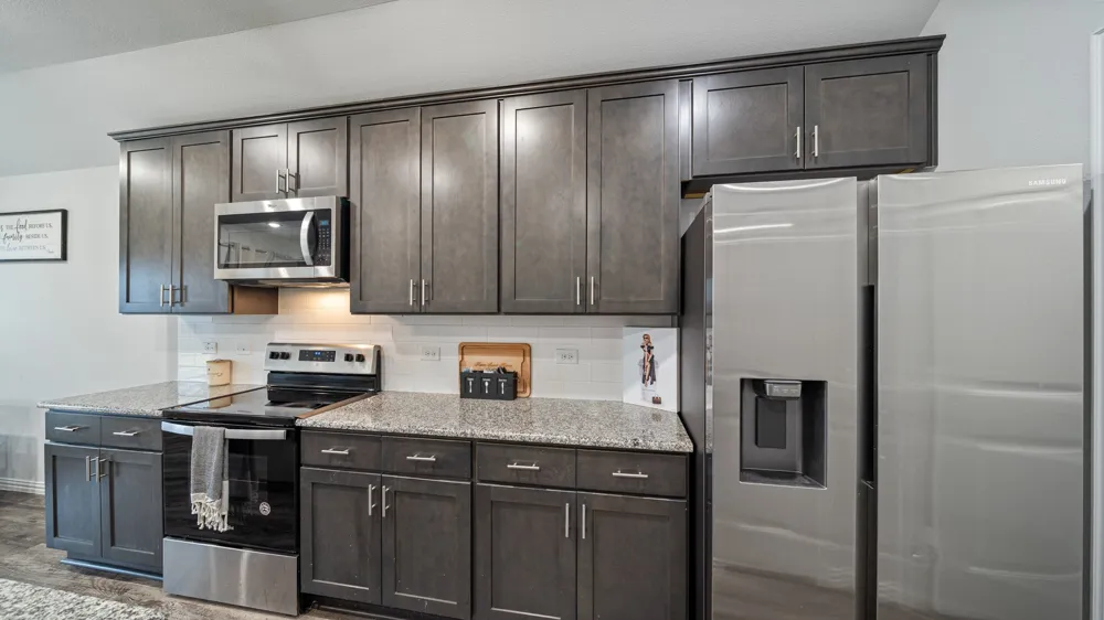 121 Willowbend Loop Mabank, TX 75147
