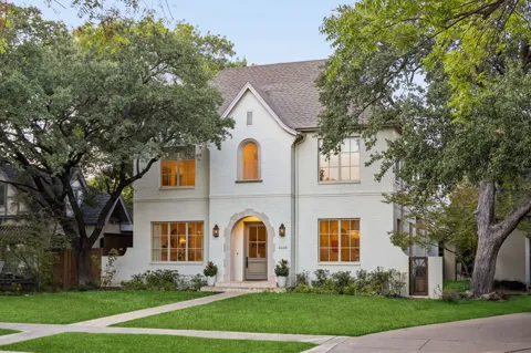 4448 Mockingbird Parkway