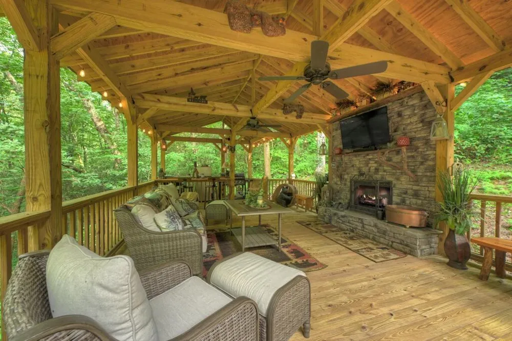 685 Chopped Oak Road Ellijay, GA 30540