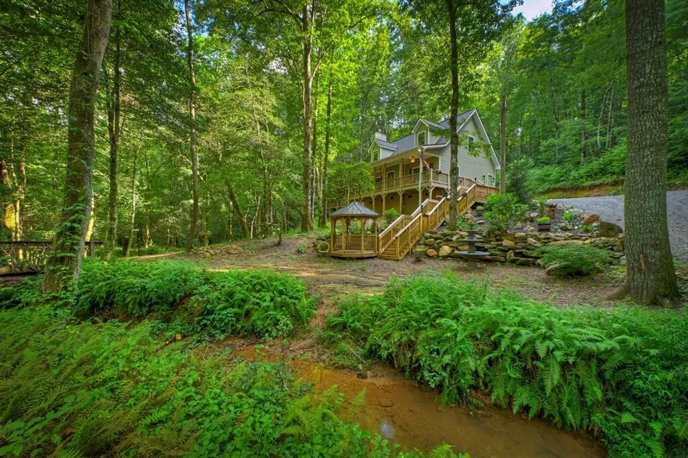 685 Chopped Oak Road Ellijay, GA 30540