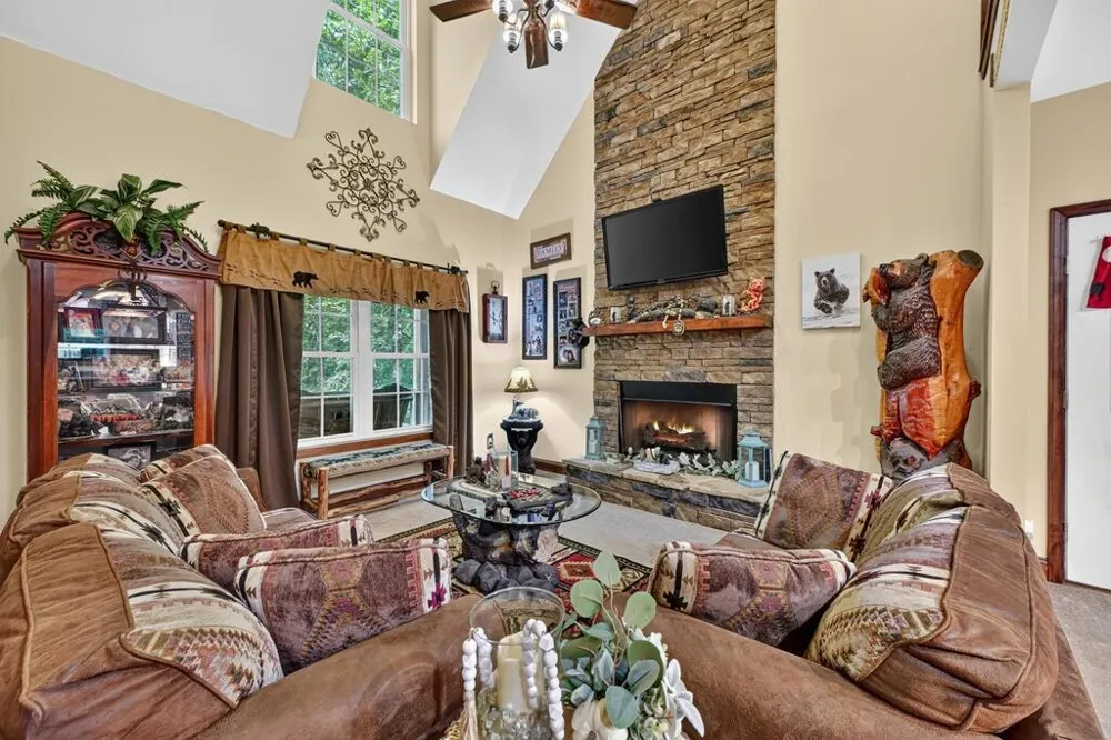 685 Chopped Oak Road Ellijay, GA 30540