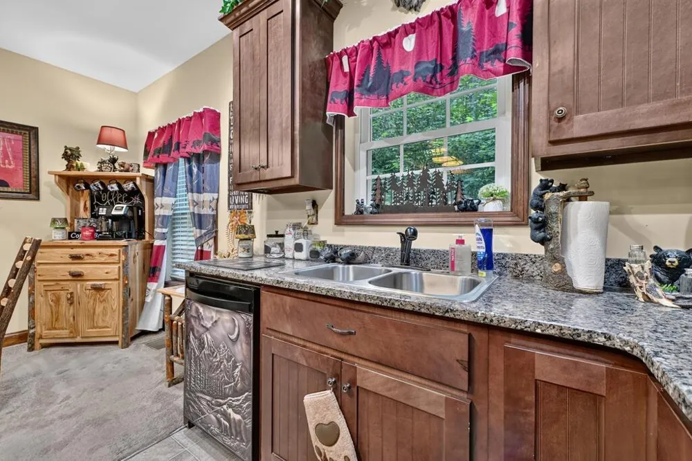 685 Chopped Oak Road Ellijay, GA 30540