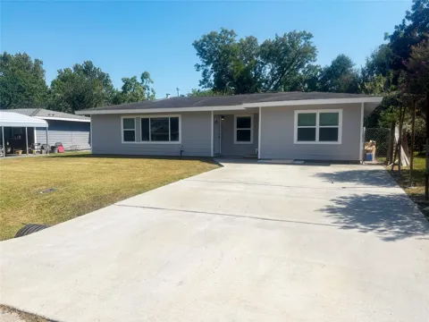 225 Sarlee Drive