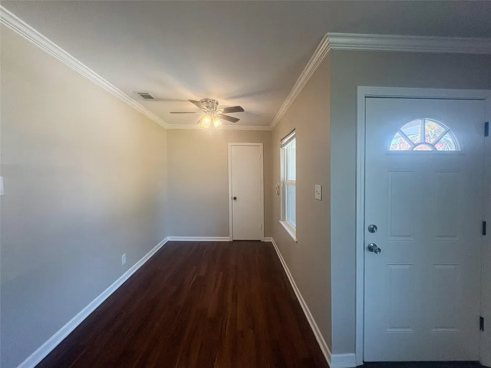 225 Sarlee Drive La Marque, TX 77568