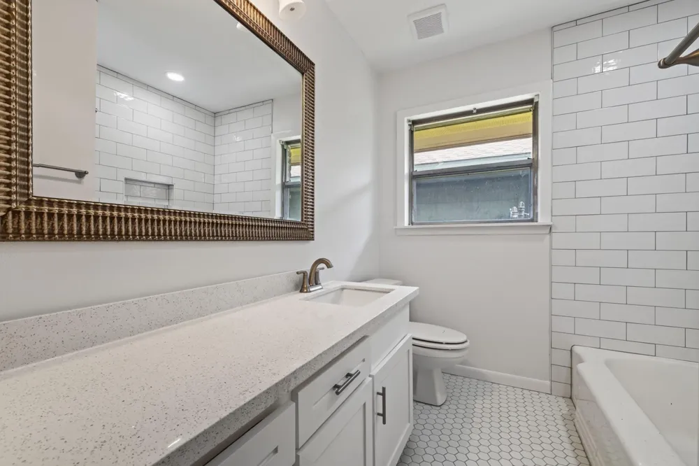 5027 Creekbend Drive Houston, TX 77035
