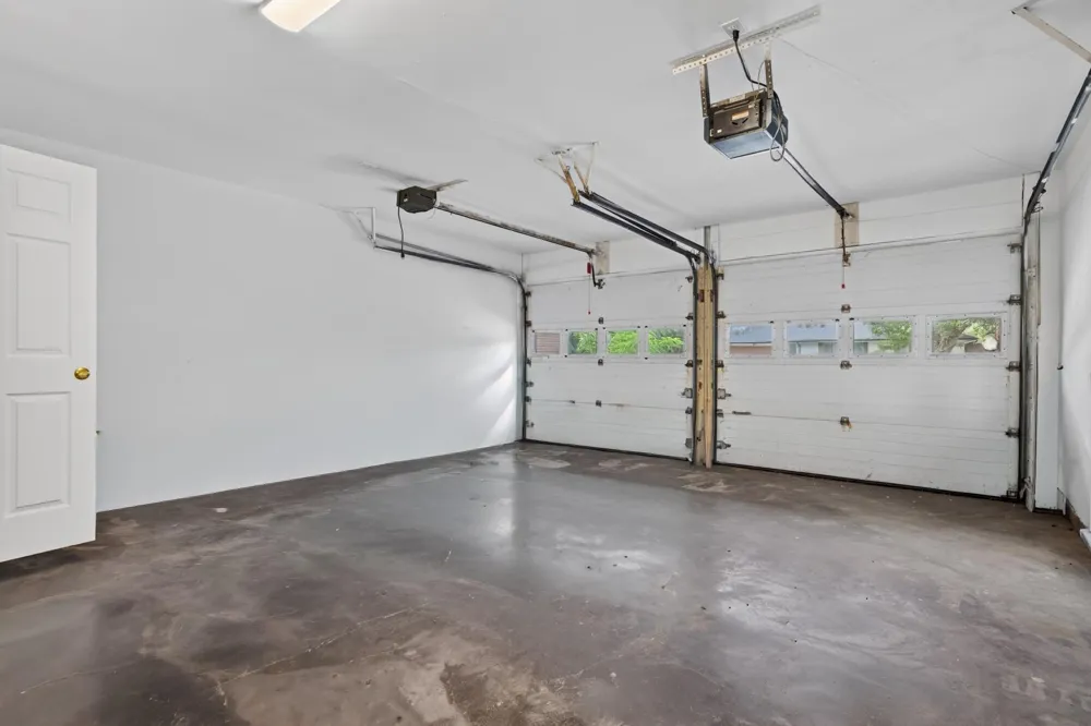 5027 Creekbend Drive Houston, TX 77035