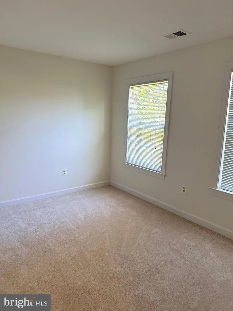 8140 GILROY DRIVE Lorton, VA 22079
