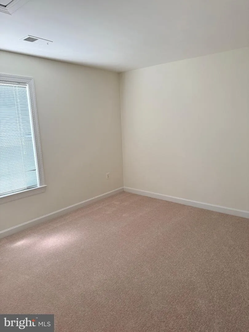 8140 GILROY DRIVE Lorton, VA 22079