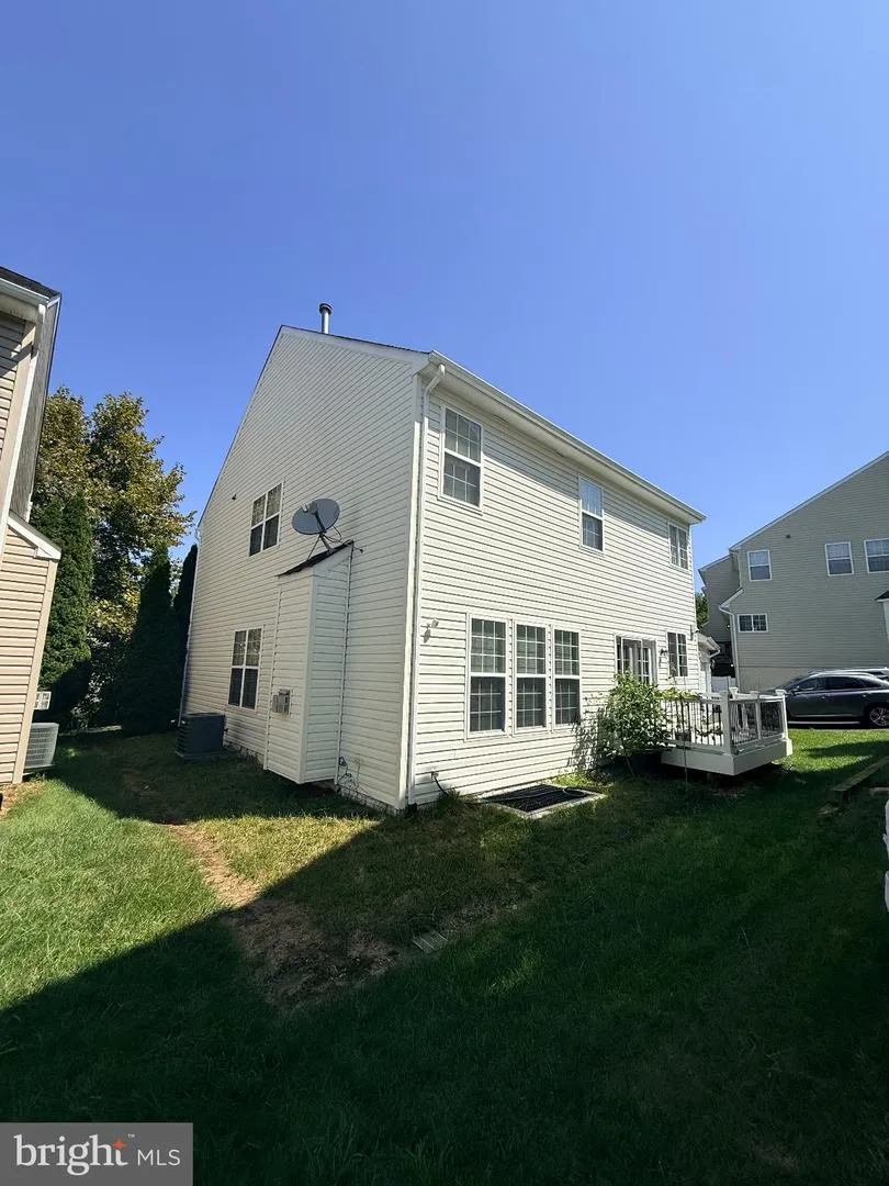 8140 GILROY DRIVE Lorton, VA 22079