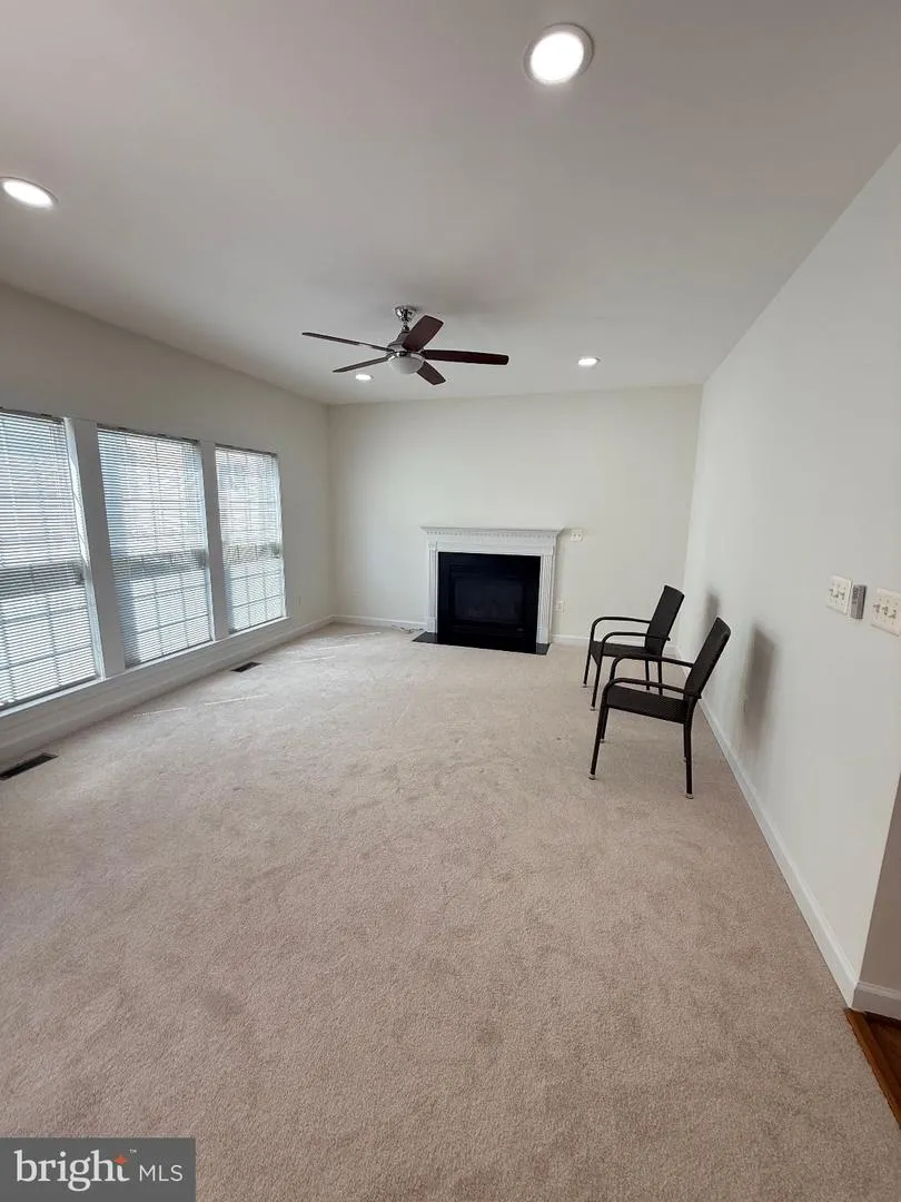 8140 GILROY DRIVE Lorton, VA 22079
