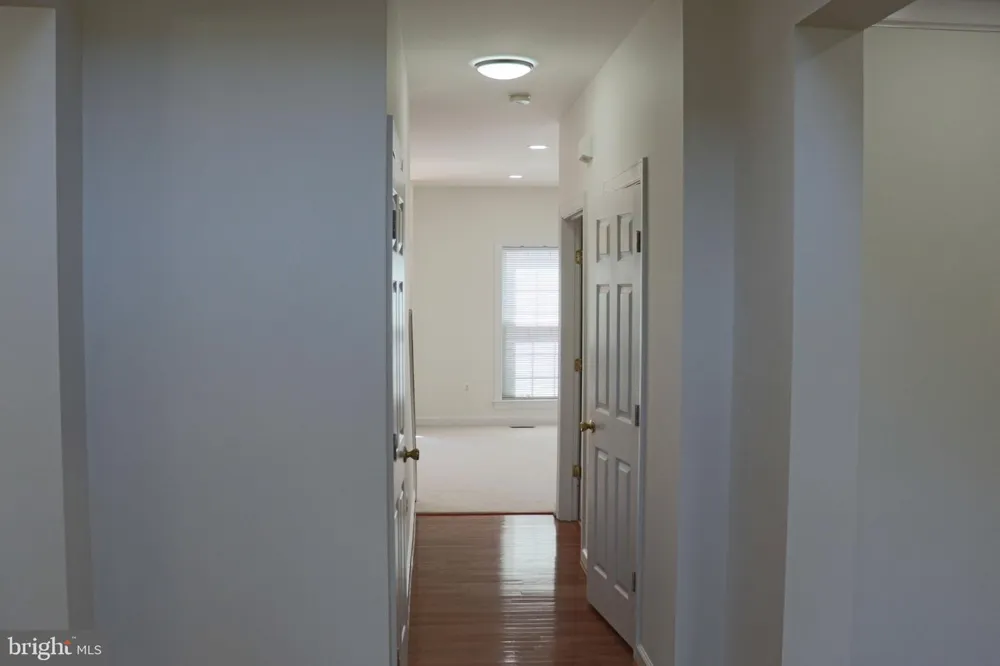 8140 GILROY DRIVE Lorton, VA 22079