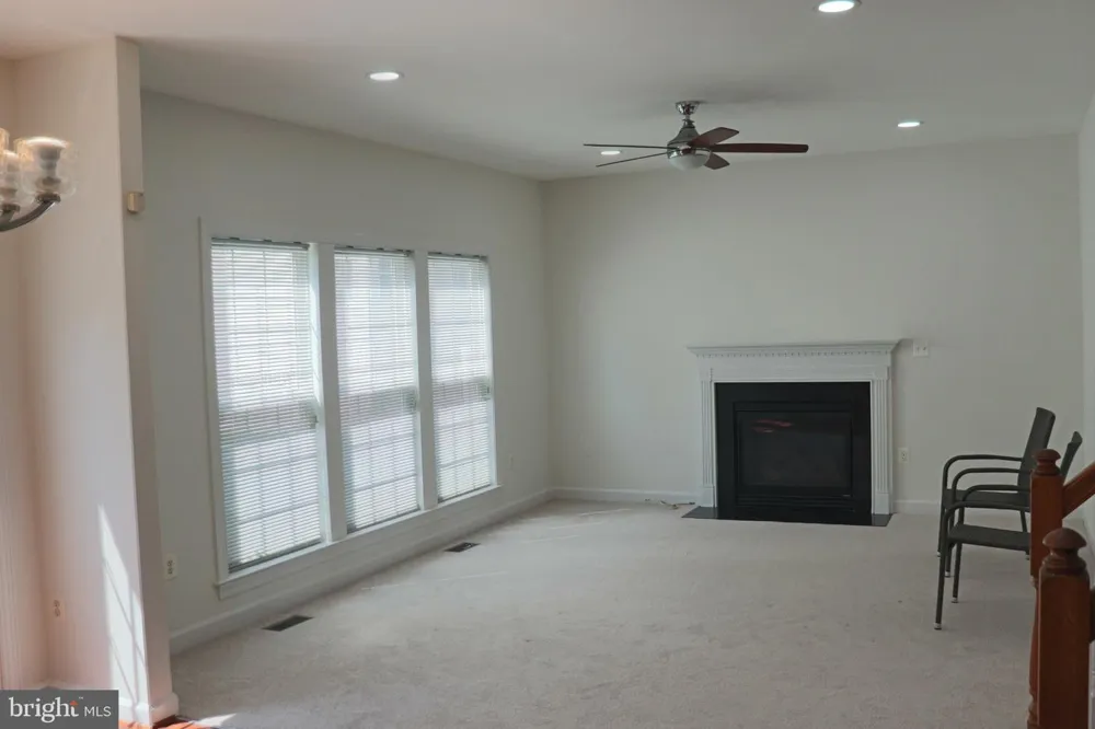 8140 GILROY DRIVE Lorton, VA 22079