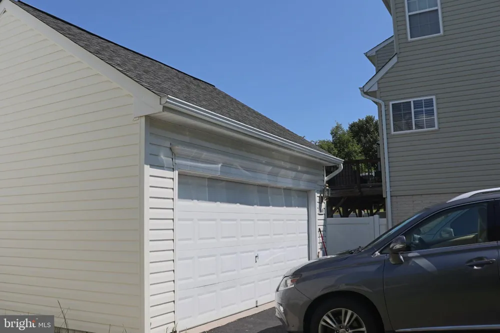 8140 GILROY DRIVE Lorton, VA 22079