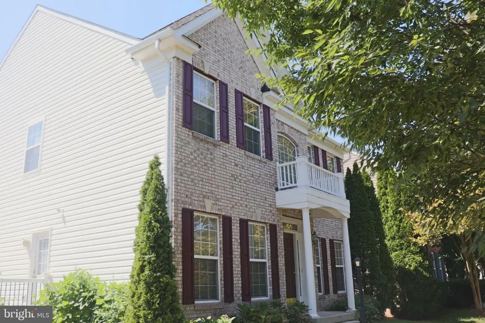 8140 GILROY DRIVE Lorton, VA 22079