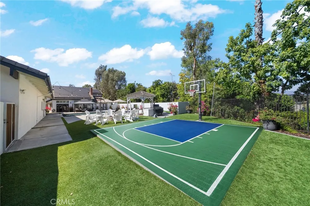 25902 Hitching Rail Laguna Hills, CA 92653
