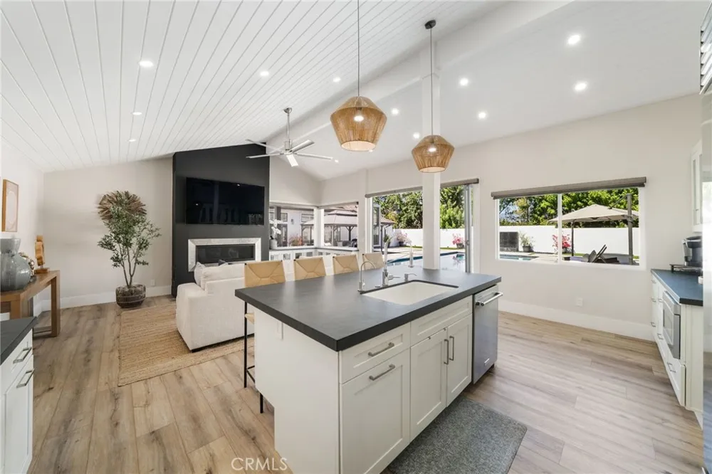 25902 Hitching Rail Laguna Hills, CA 92653
