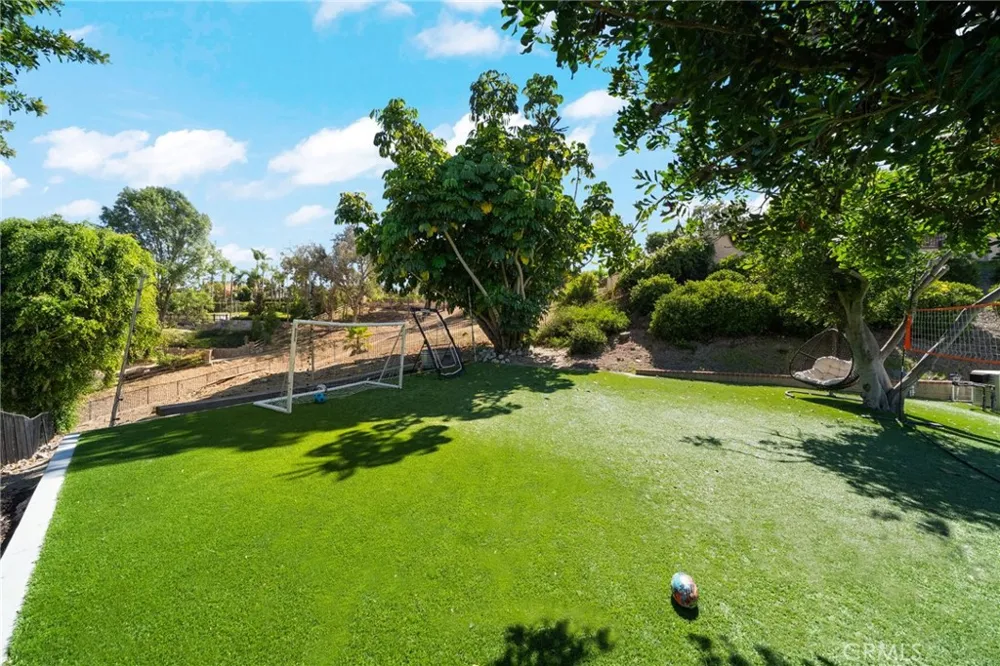 25902 Hitching Rail Laguna Hills, CA 92653