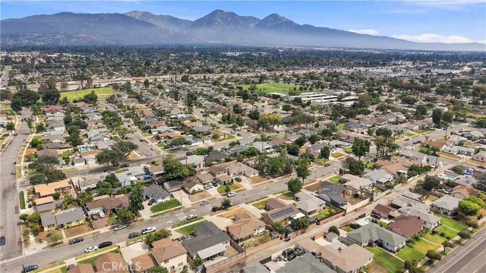 868 James Place Pomona, CA 91767