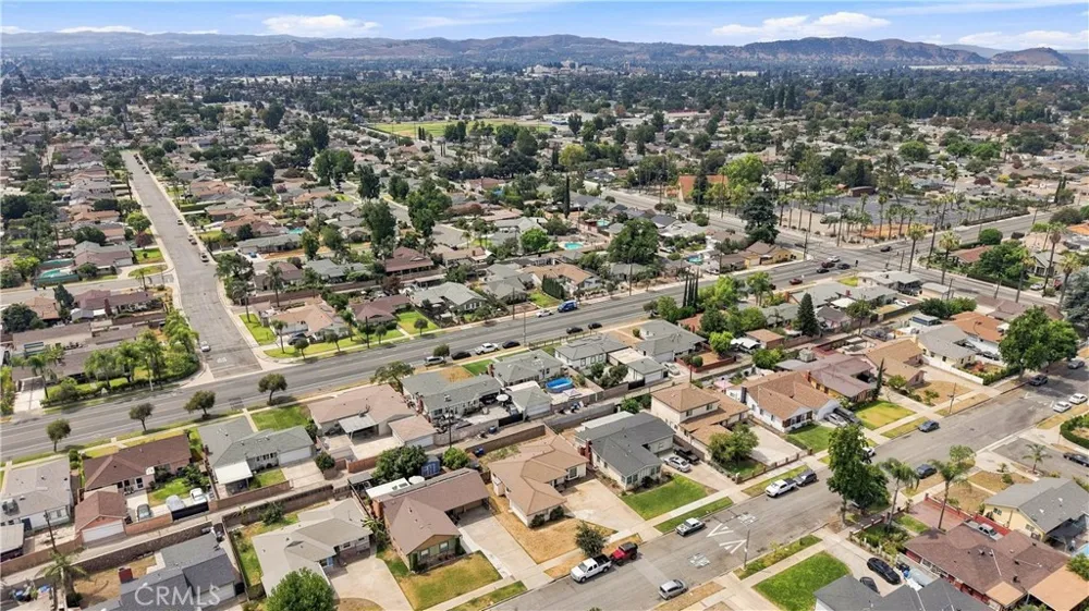868 James Place Pomona, CA 91767