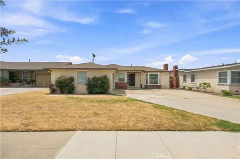 868 James Place