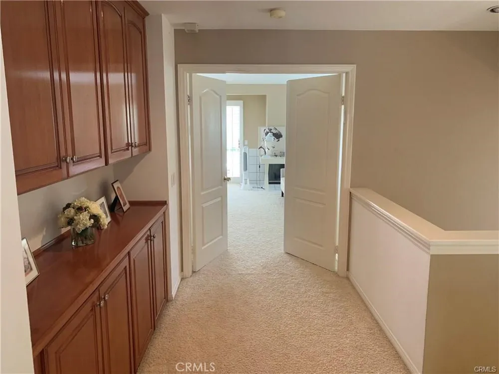 5013 Evanwood Avenue Oak Park, CA 91377