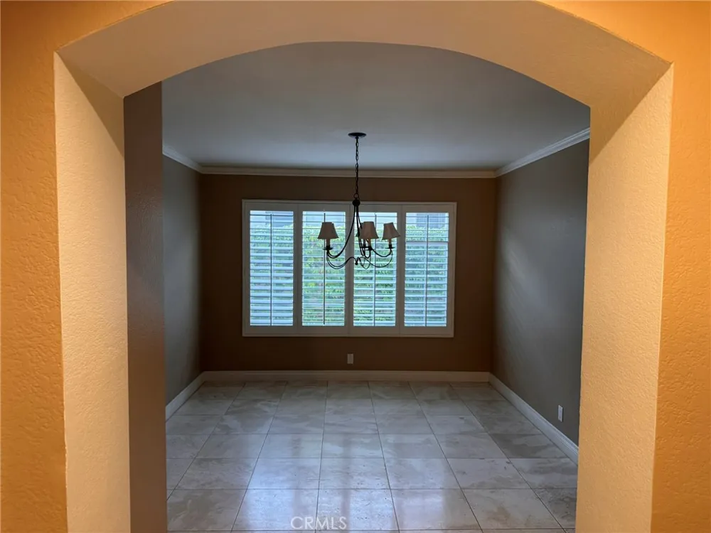 5013 Evanwood Avenue Oak Park, CA 91377