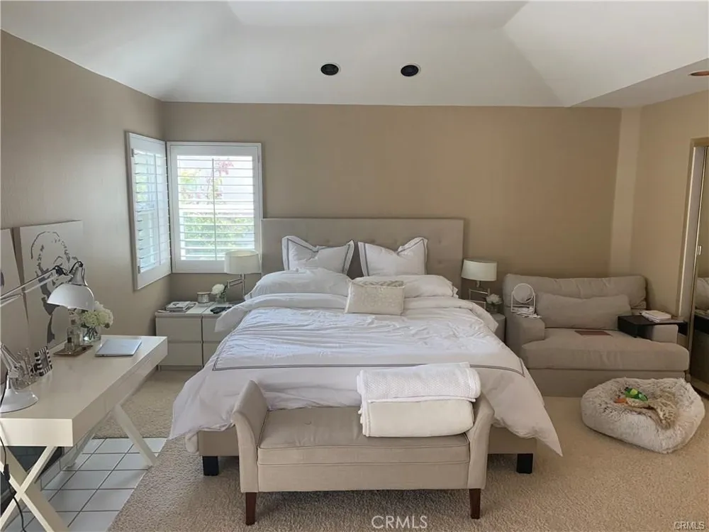 5013 Evanwood Avenue Oak Park, CA 91377