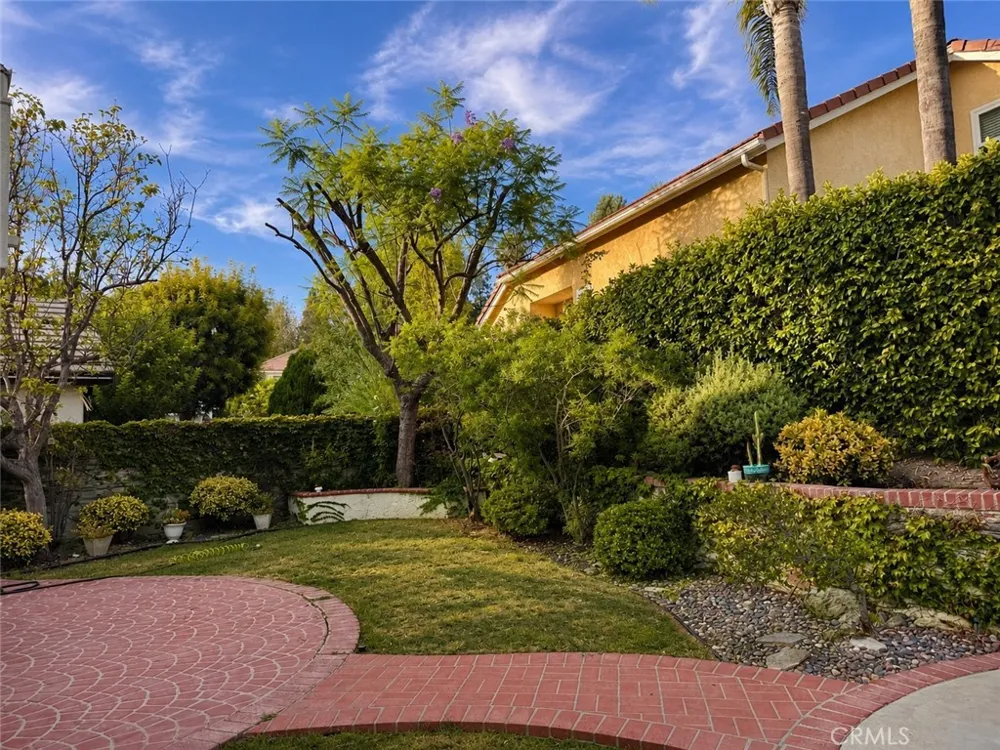5013 Evanwood Avenue Oak Park, CA 91377