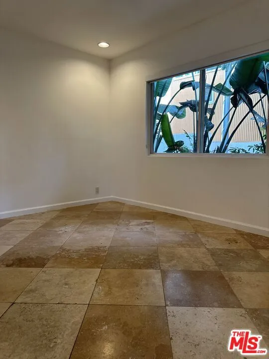 2454 Penmar Venice, CA 90291