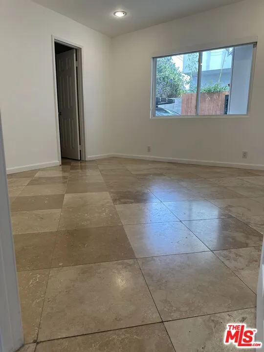 2454 Penmar Venice, CA 90291
