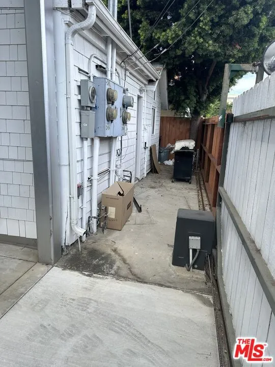 2454 Penmar Venice, CA 90291