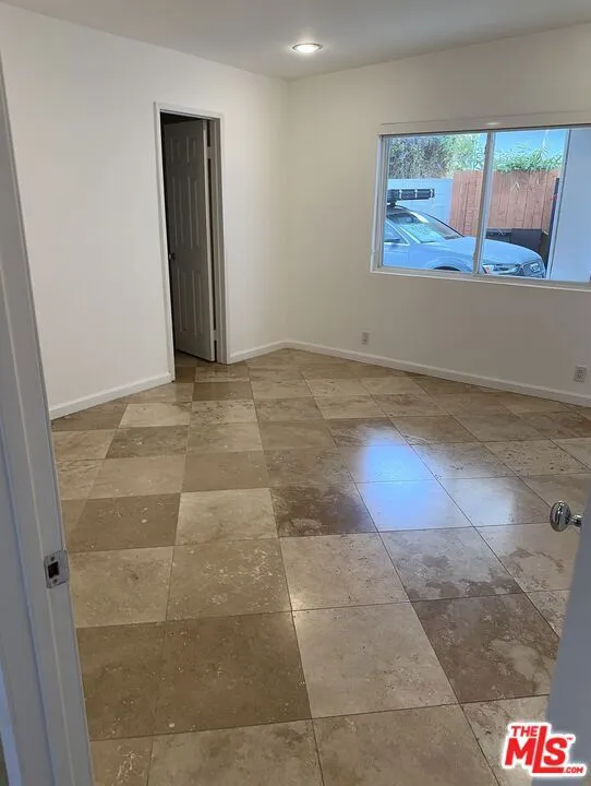 2454 Penmar Venice, CA 90291