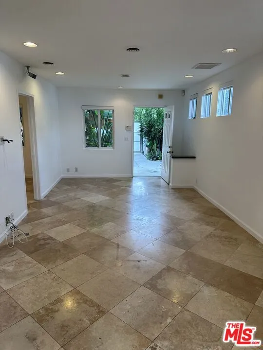 2454 Penmar Venice, CA 90291