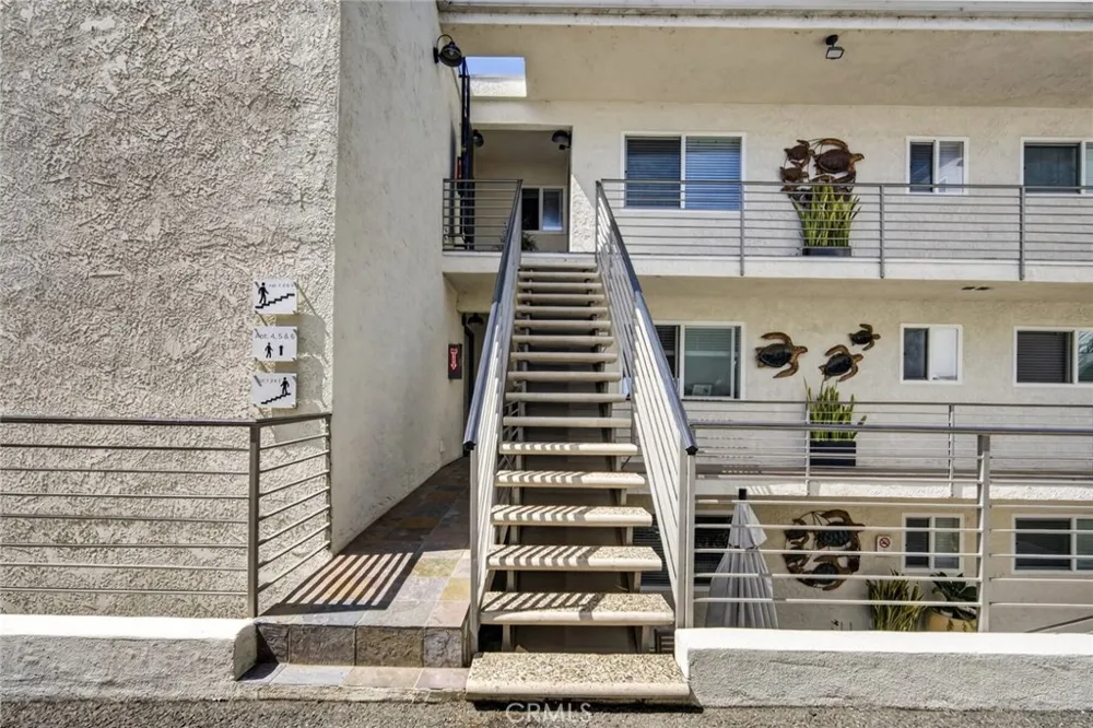 222 Arch #7 Laguna Beach, CA 92656