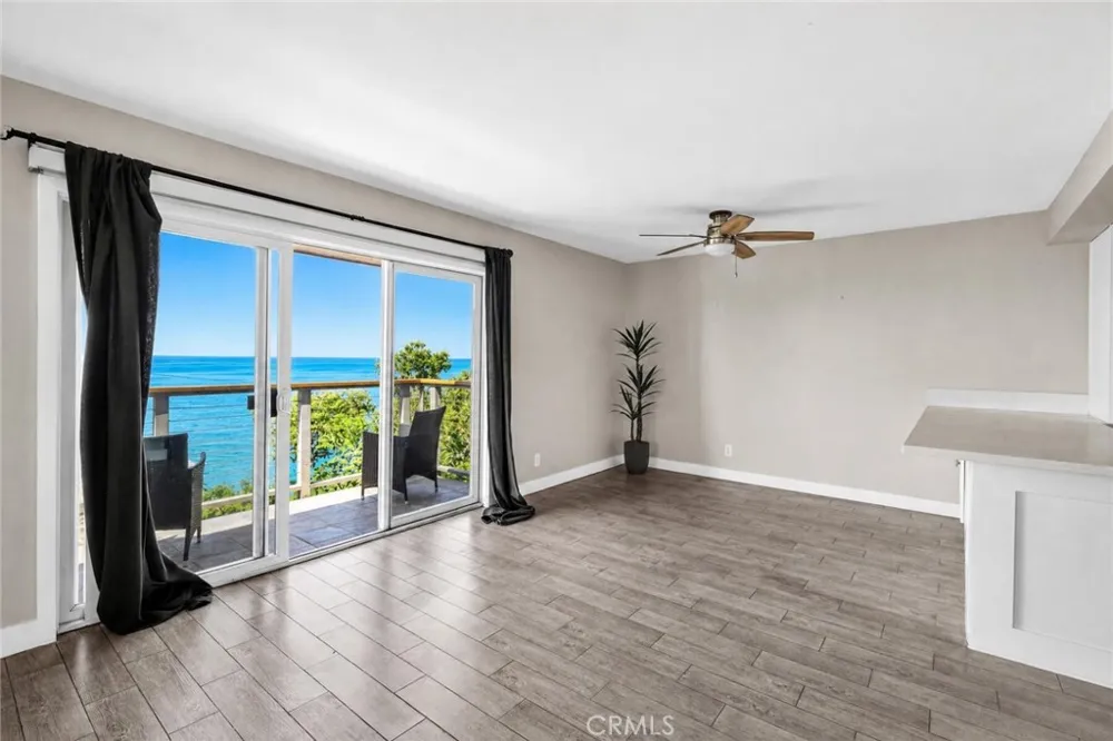 222 Arch #7 Laguna Beach, CA 92656