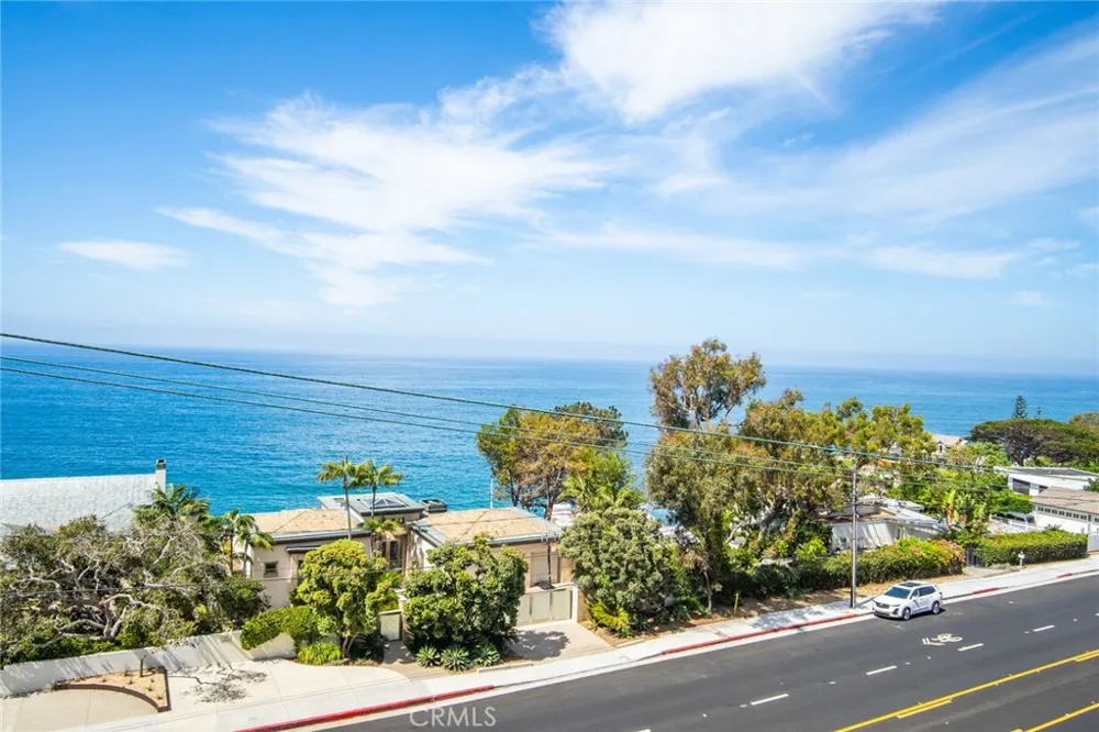222 Arch #7 Laguna Beach, CA 92656