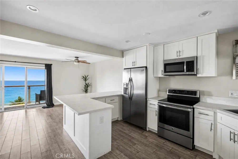 222 Arch #7 Laguna Beach, CA 92656