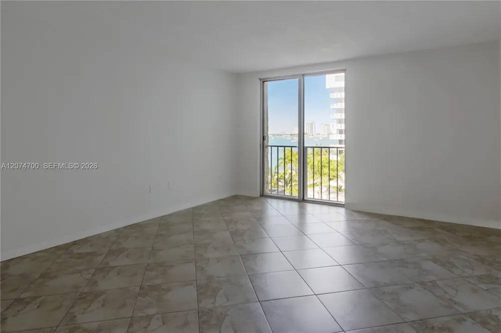 800 West Ave #509 Miami Beach, FL 33139