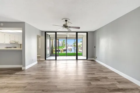 1950 SW PALM CITY ROAD #5104