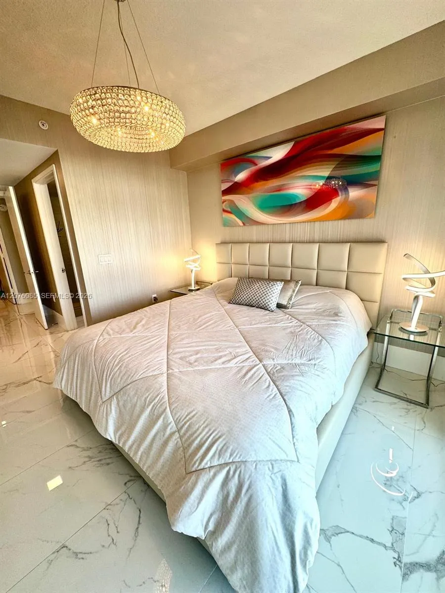 330 Sunny Isles Blvd #1001 Sunny Isles Beach, FL 33160