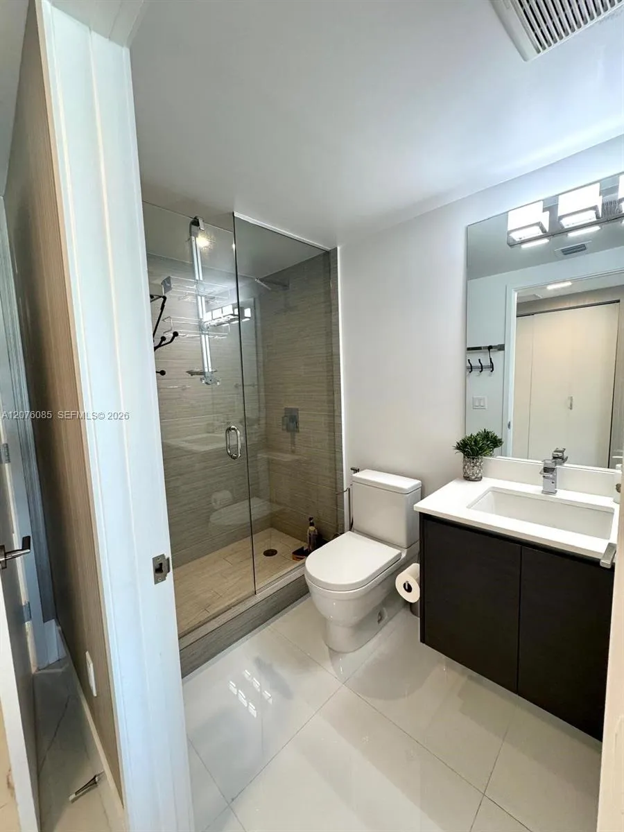 330 Sunny Isles Blvd #1001 Sunny Isles Beach, FL 33160