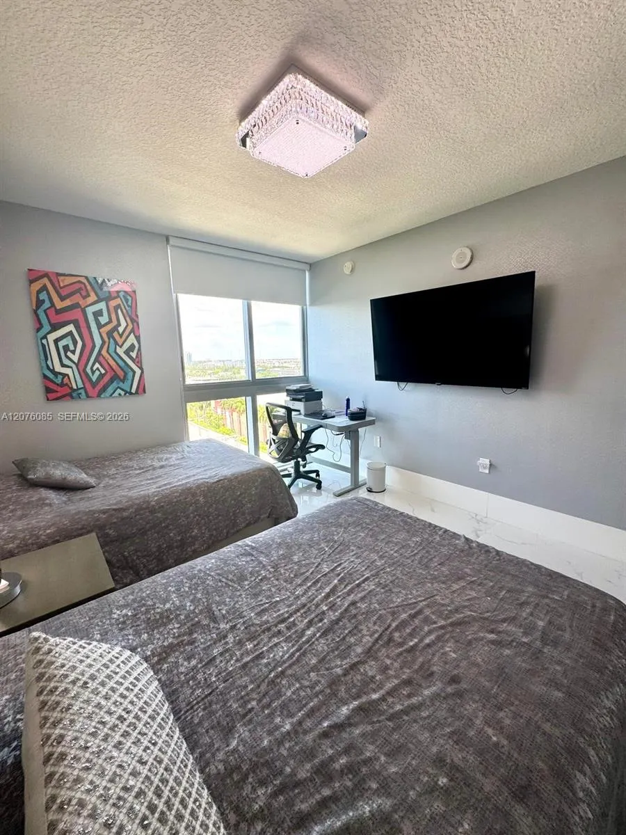 330 Sunny Isles Blvd #1001 Sunny Isles Beach, FL 33160