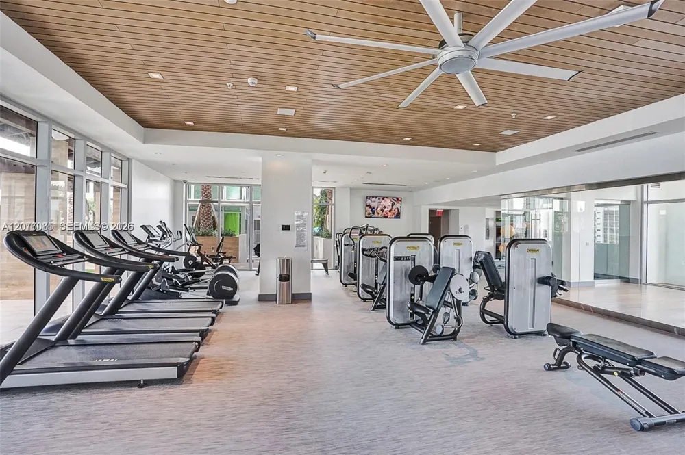 330 Sunny Isles Blvd #1001 Sunny Isles Beach, FL 33160