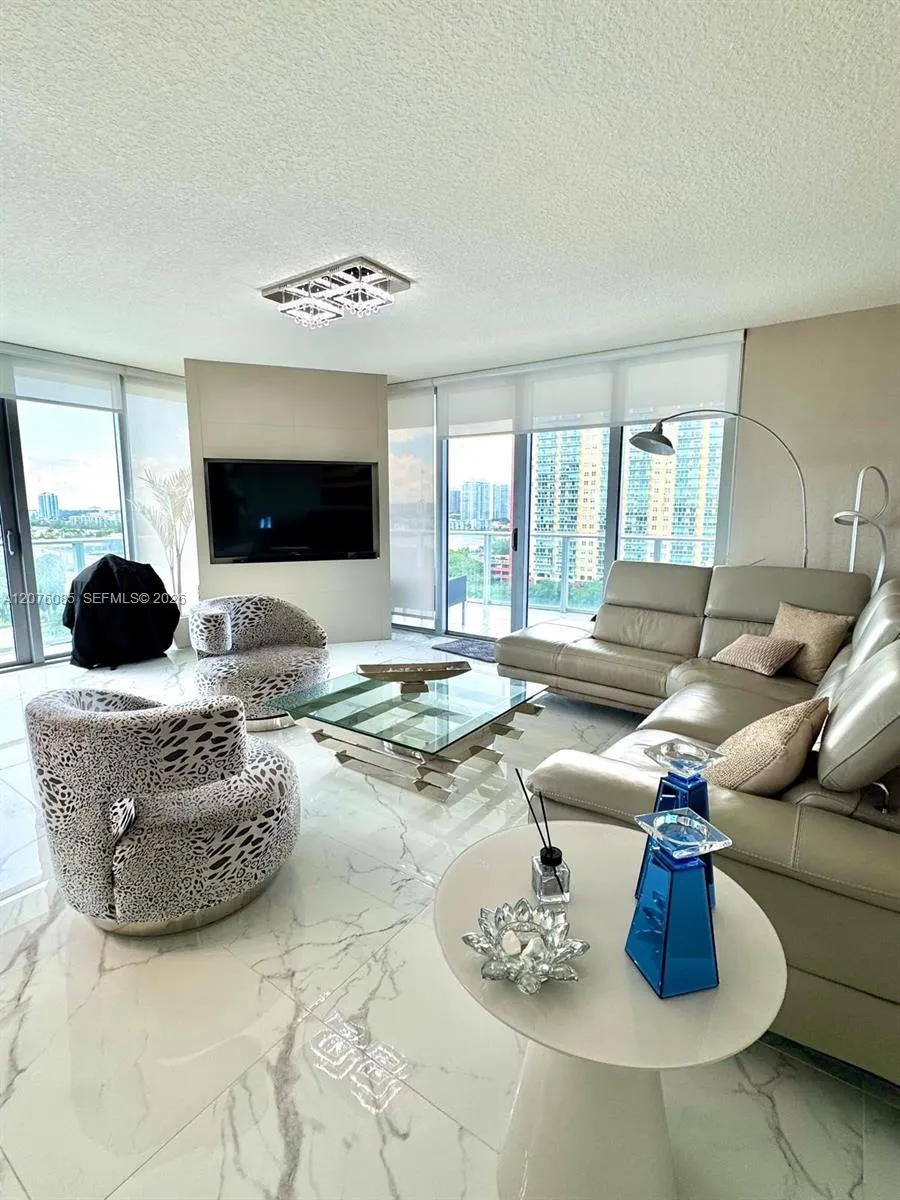 330 Sunny Isles Blvd #1001 Sunny Isles Beach, FL 33160