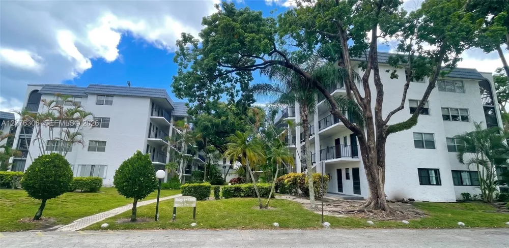 3280 Spanish Moss Ter #103 Lauderhill, FL 33319
