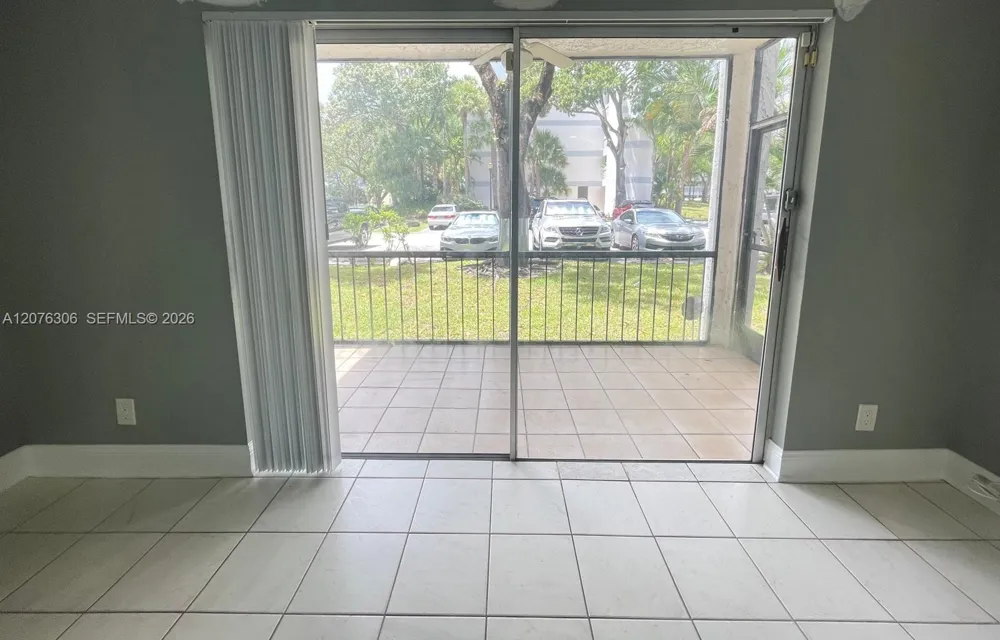 3280 Spanish Moss Ter #103 Lauderhill, FL 33319